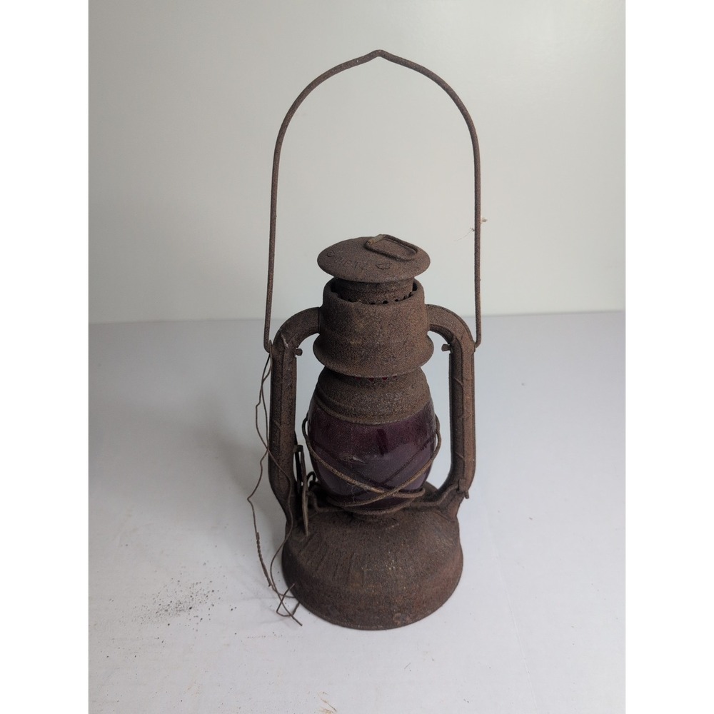 Antique Dietz Farm Oil Lantern Little Wizard LOC-NOB "RED" Globe!
